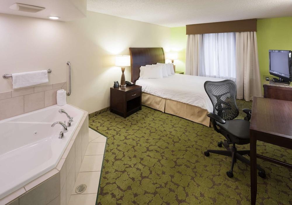 Hilton Garden Inn Merrillville Eksteriør billede